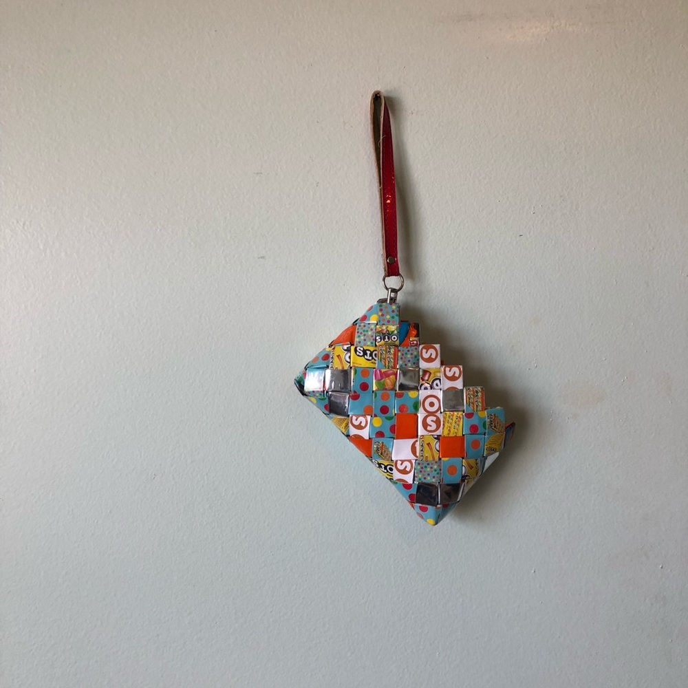 Candy clutch